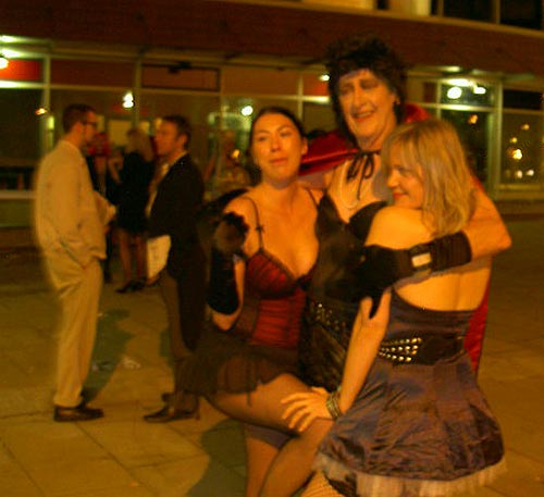 Image © Peter / TimeWarp 2009