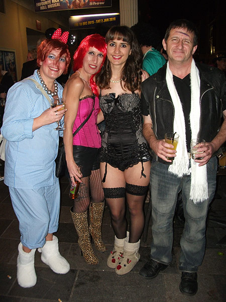 Image Copyright Rob and Sherry / TimeWarp - Click to return