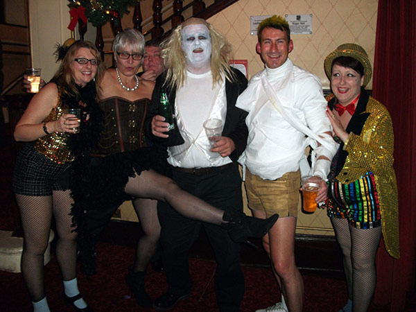 Image Copyright Rob and Sherry / TimeWarp - Click to return