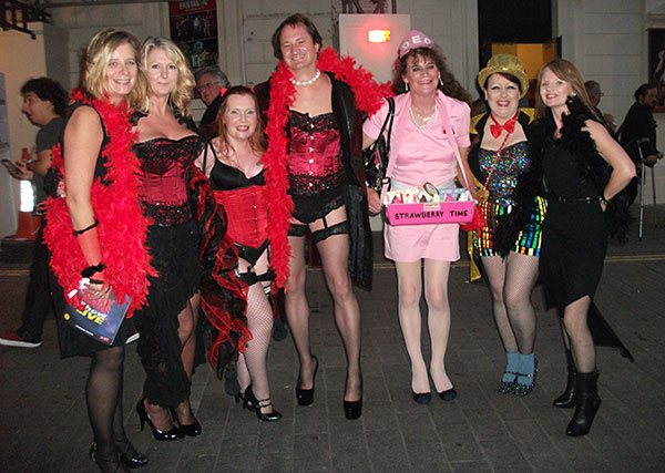 Image Copyright Rob R / TimeWarp - Click to return