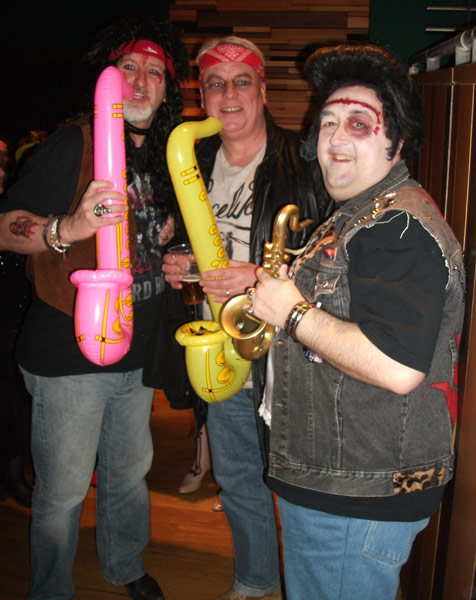 Image Copyright Rob R / TimeWarp - Click to return