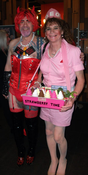 Image Copyright Rob R / TimeWarp - Click to return