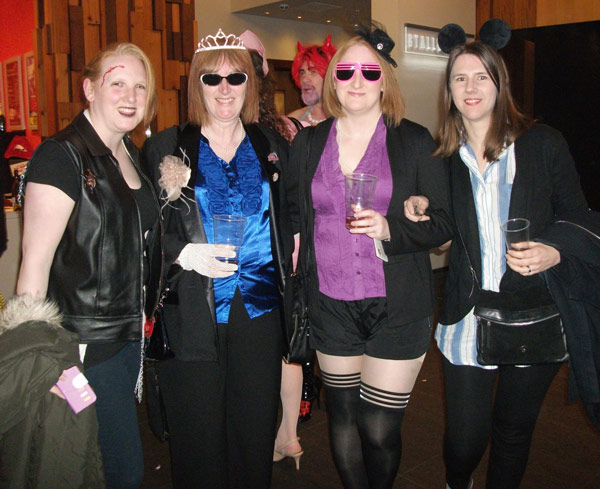 Image Copyright Rob R / TimeWarp - Click to return