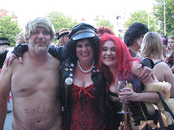 Image Copyright Helen HB / TimeWarp - Click to return