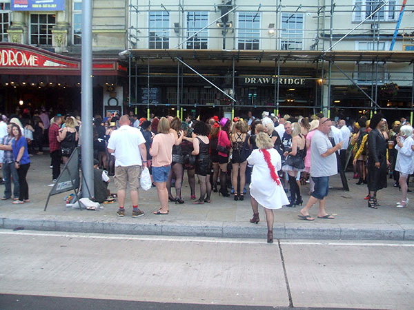 Image Copyright Steve and Lin / TimeWarp - Click to return