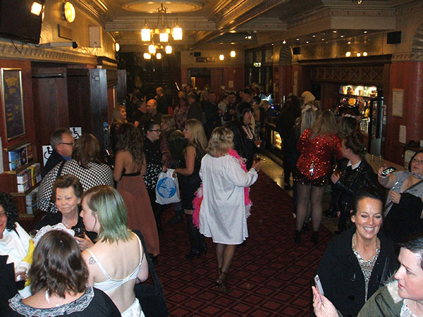 Image Copyright Steve M / TimeWarp - Click to return