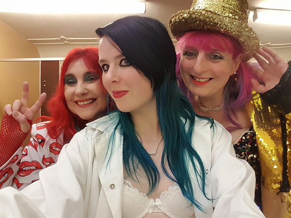 Image Copyright Nikki / TimeWarp - Click to return