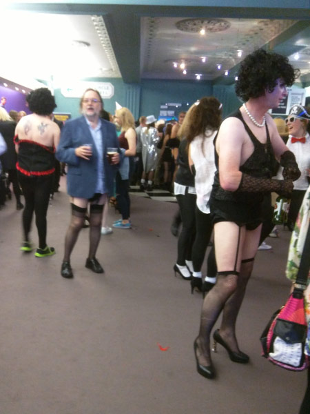 Image Copyright Glenn H / TimeWarp - Click to return