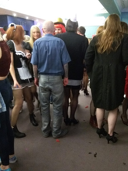 Image Copyright Glenn H / TimeWarp - Click to return