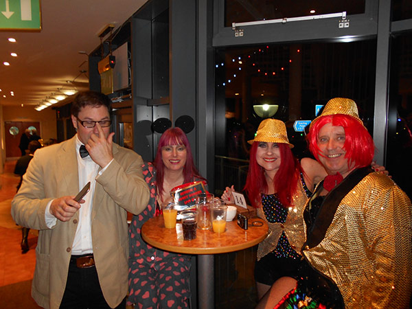 Image Copyright Mark R / TimeWarp - Click to return