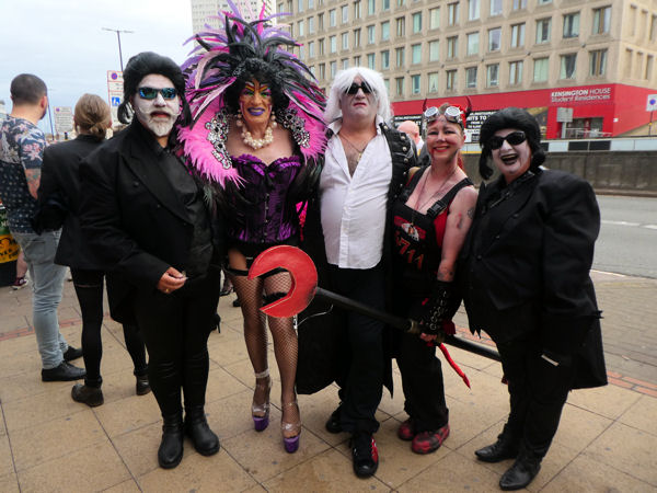 Image Copyright Karen & Norman / TimeWarp - Click to return