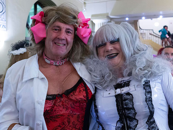 Image Copyright TimeWarpWebmaster / TimeWarp - Click to return