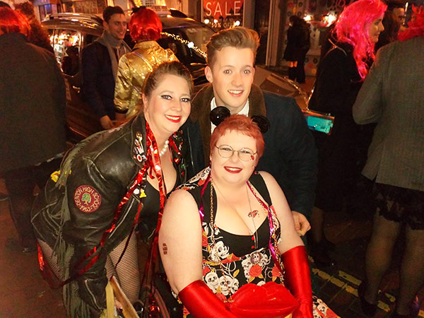 Image Copyright Helen / TimeWarp - Click to return