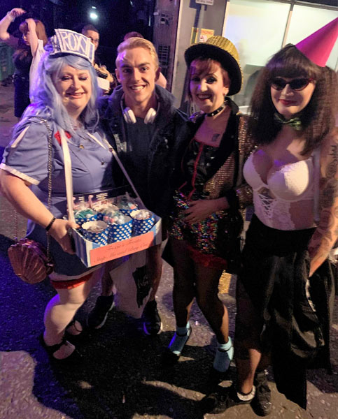 Image Copyright Pam / TimeWarp - Click to return