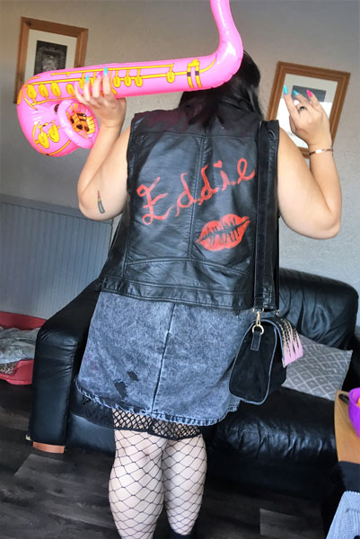 Image Copyright Pam / TimeWarp - Click to return