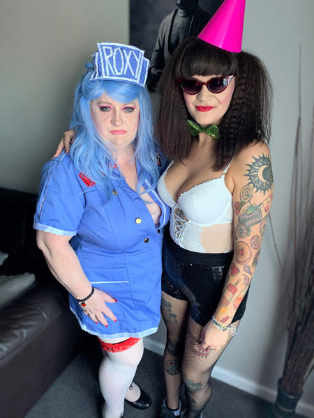 Image Copyright Pam / TimeWarp - Click to return