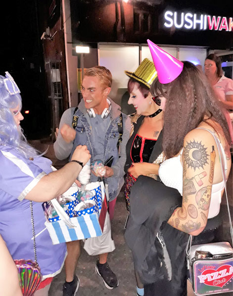 Image Copyright Pam / TimeWarp - Click to return