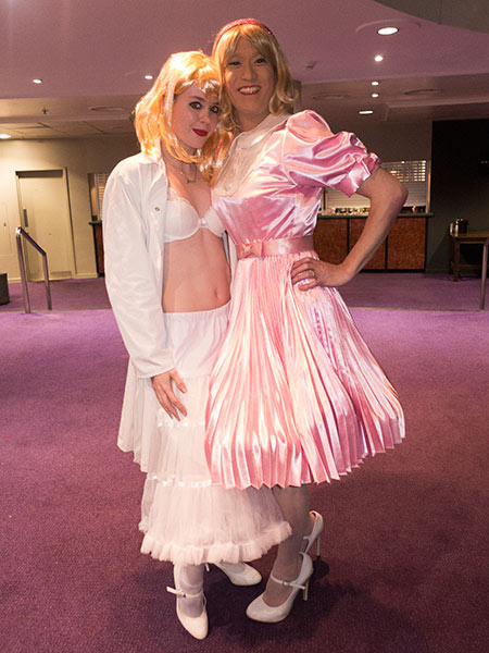 Image Copyright Nikki / TimeWarp - Click to return
