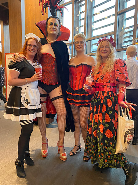 Image Copyright Holly / TimeWarp - Click to return