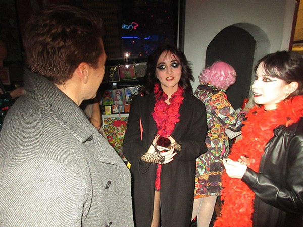 Image Copyright Lin and Steve / TimeWarp - Click to return