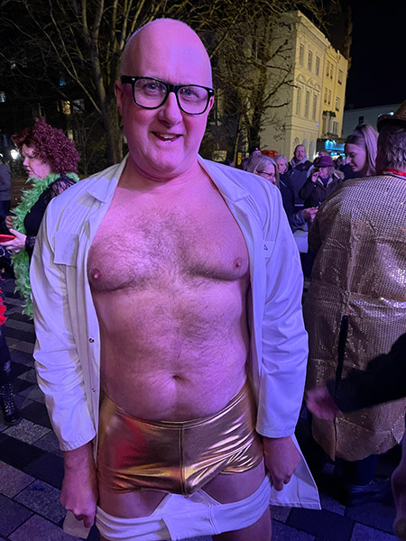 Image Copyright Pat H / TimeWarp - Click to return