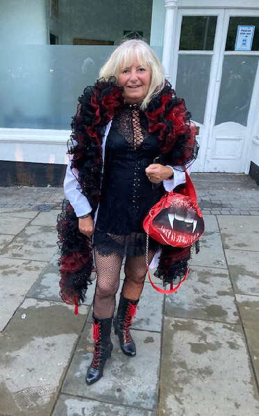 Image Copyright Linda M / TimeWarp - Click to return