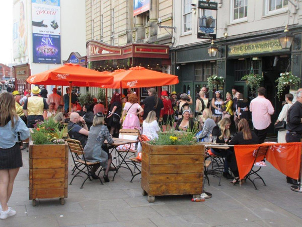 Image Copyright Steve M / TimeWarp - Click to return