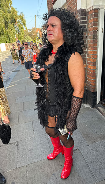 Image Copyright Pat H / TimeWarp - Click to return