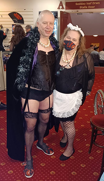 Image Copyright Shaun & Sue / TimeWarp - Click to return