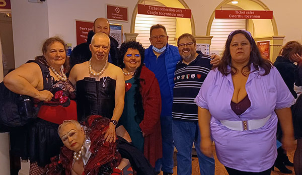 Image Copyright Shaun & Sue / TimeWarp - Click to return