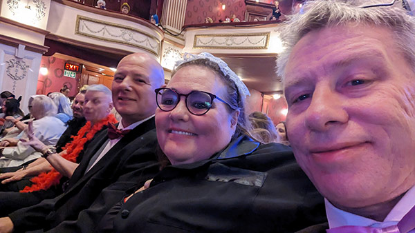 Image Copyright Shaun & Sue / TimeWarp - Click to return