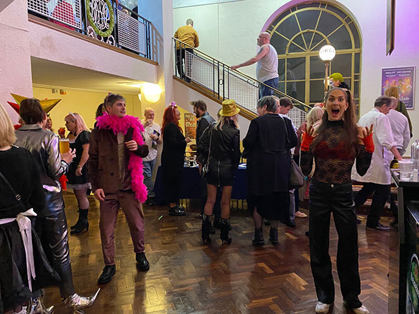 Image Copyright Holly S / TimeWarp - Click to return