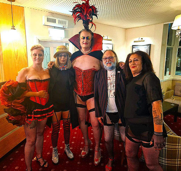 Image Copyright Lesley & Glenn / TimeWarp - Click to return