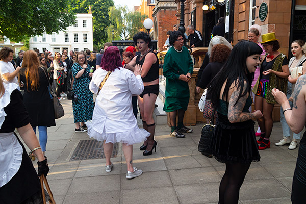 Image Copyright TWW / TimeWarp - Click to return