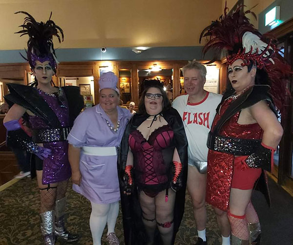 Image Copyright Shaun & Sue / TimeWarp - Click to return