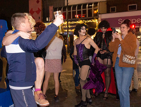 Image Copyright TWW's / TimeWarp - Click to return