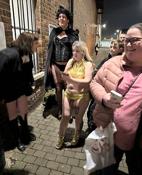 Image Copyright Pat H / TimeWarp - Click to return