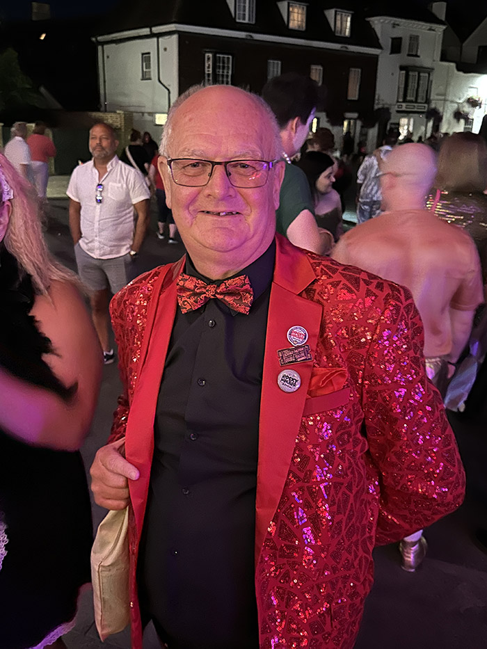 Image Copyright Pat H / TimeWarp - Click to return