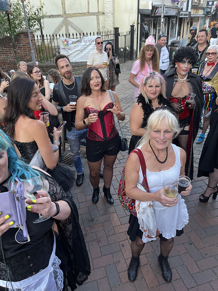 Image Copyright Titaniumracer / TimeWarp - Click to return