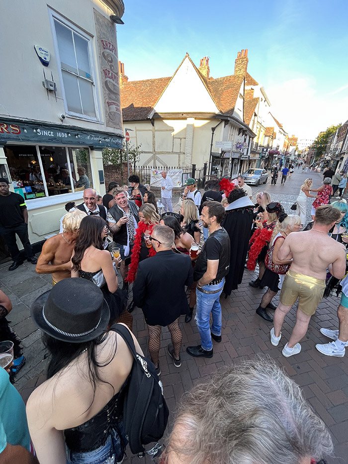 Image Copyright Titaniumracer / TimeWarp - Click to return