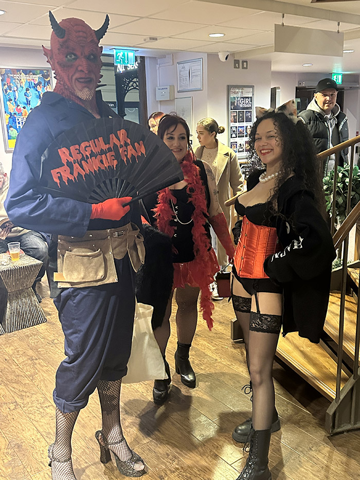 Image Copyright Pat H / TimeWarp - Click to return