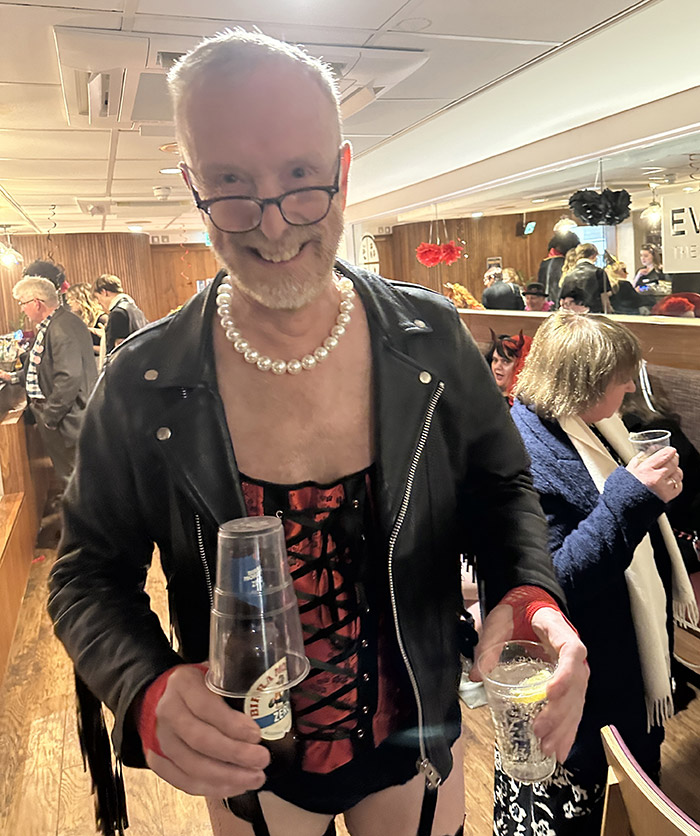 Image Copyright Pat H / TimeWarp - Click to return