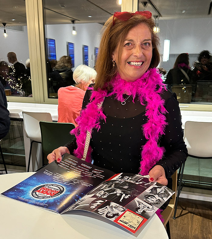 Image Copyright Pat H / TimeWarp - Click to return