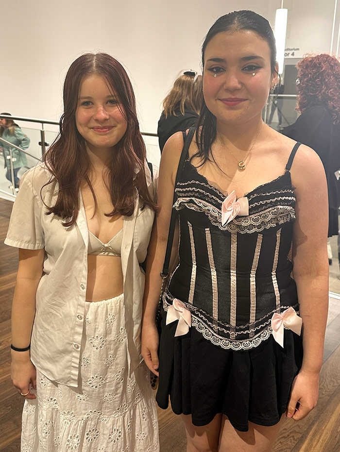 Image Copyright Pat H / TimeWarp - Click to return