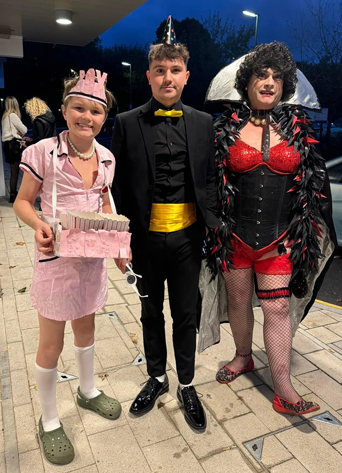 Image Copyright Pat H / TimeWarp - Click to return