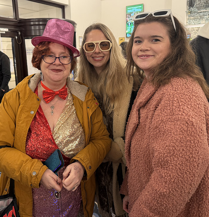 Image Copyright Pat H / TimeWarp - Click to return