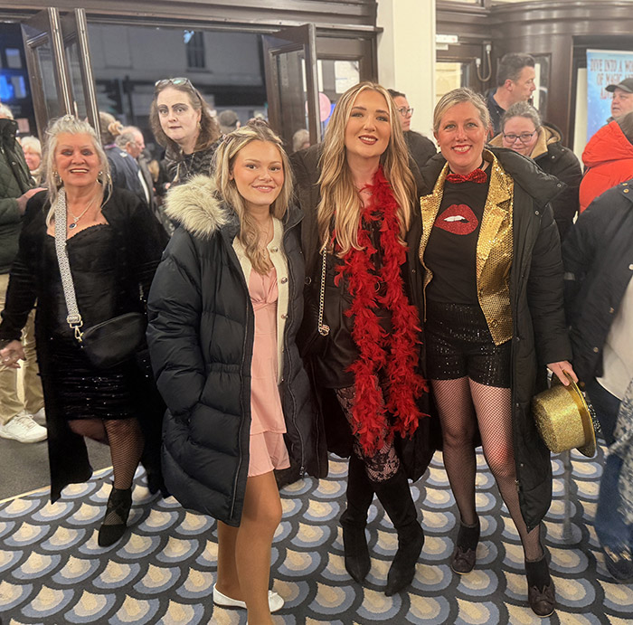 Image Copyright Pat H / TimeWarp - Click to return