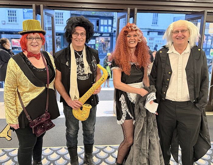 Image Copyright Pat H / TimeWarp - Click to return