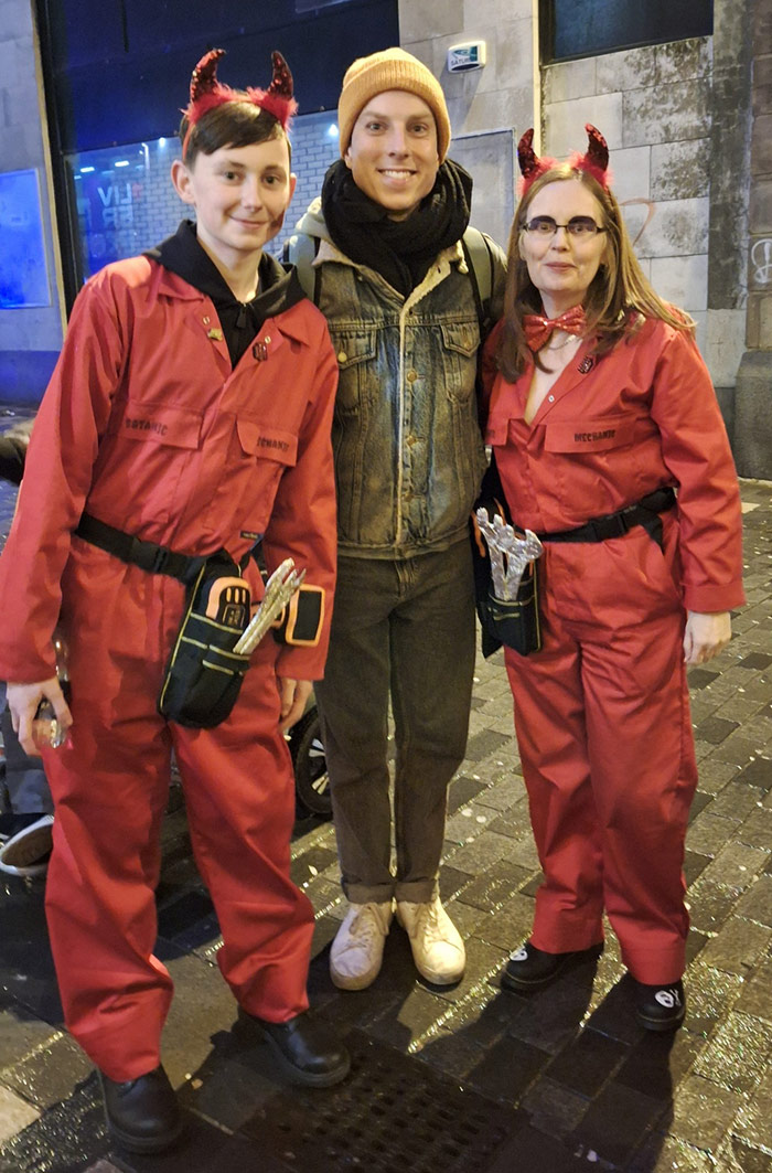 Image Copyright Helen & Max / TimeWarp - Click to return