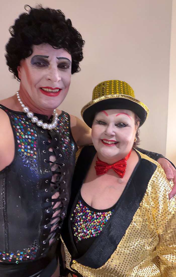 Image Copyright Lisa and Darren / TimeWarp - Click to return
